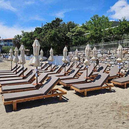 Roula'S House On The Beach Скиатос Экстерьер фото